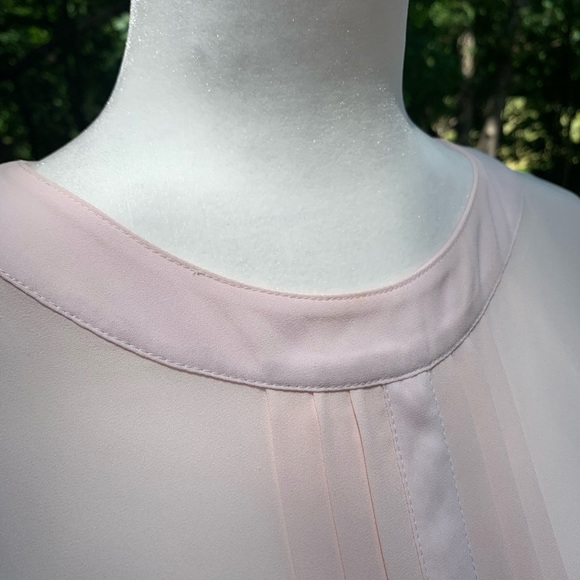 NWT Karl Legerfeld Semi shear Blouse. Size: S - Picture 4 of 14